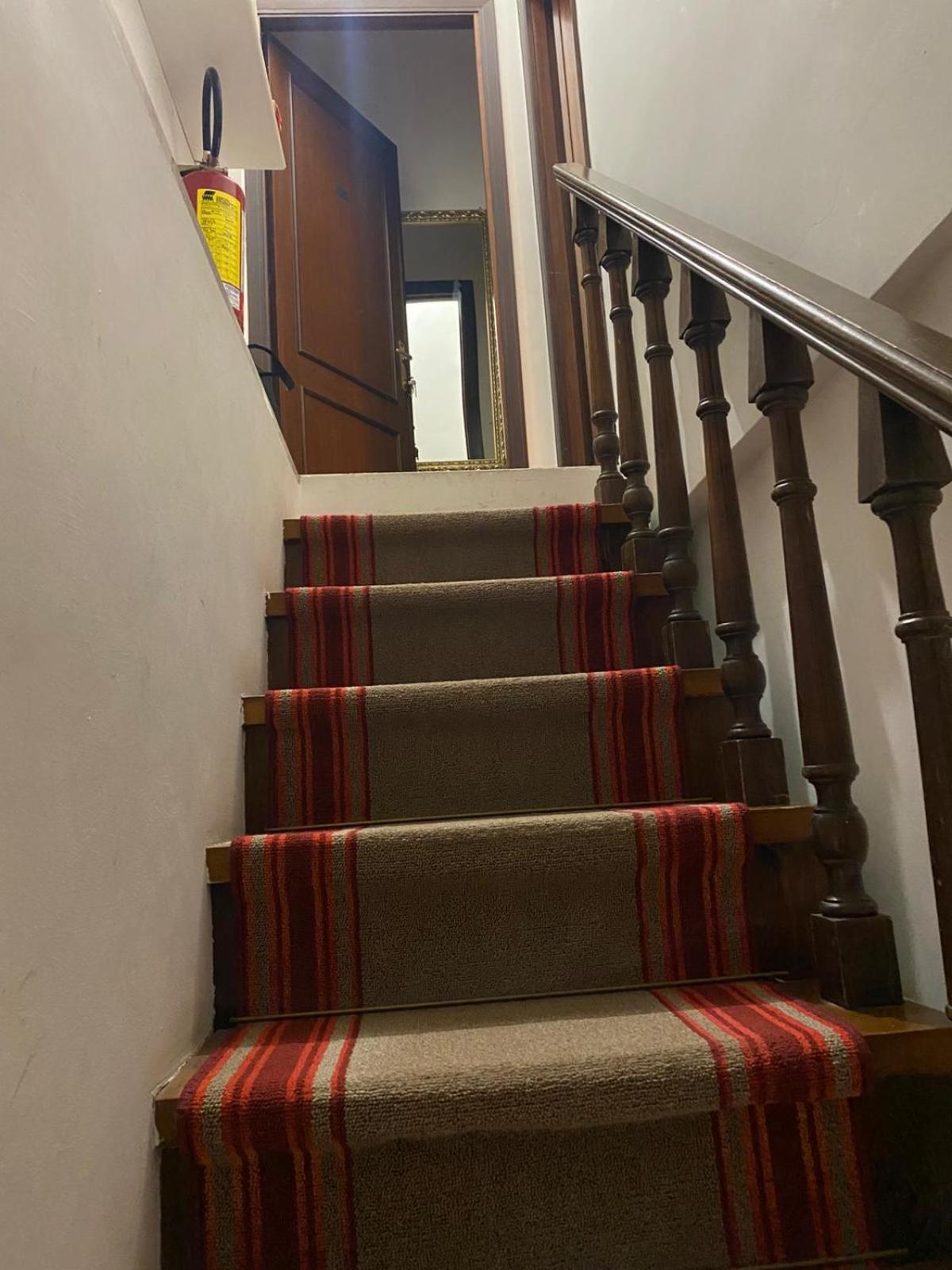 Bed and Breakfast La Finestra Di Umberto Vicino Al Centro Con Parcheggio Privato Витербо Экстерьер фото
