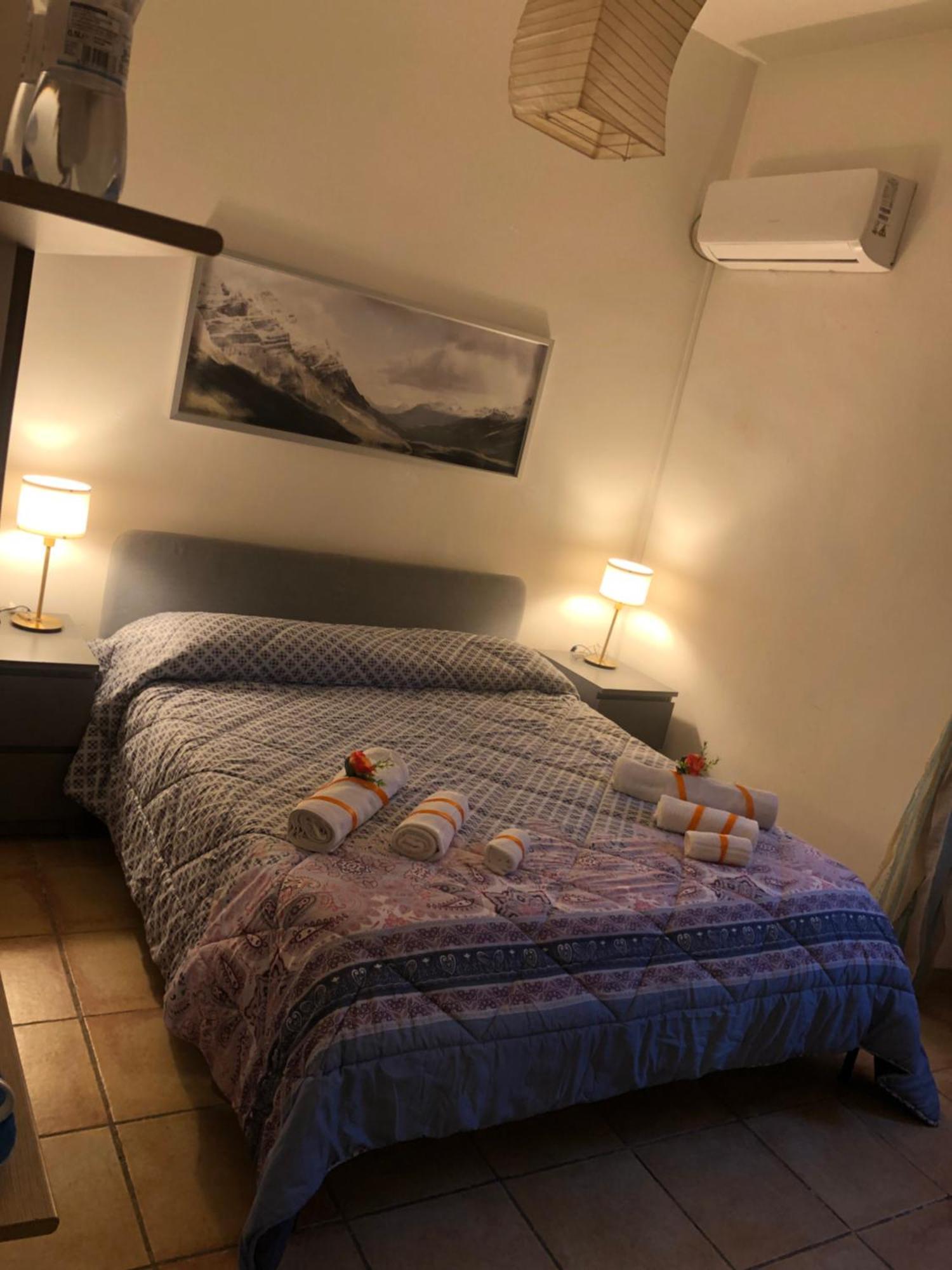 Bed and Breakfast La Finestra Di Umberto Vicino Al Centro Con Parcheggio Privato Витербо Экстерьер фото