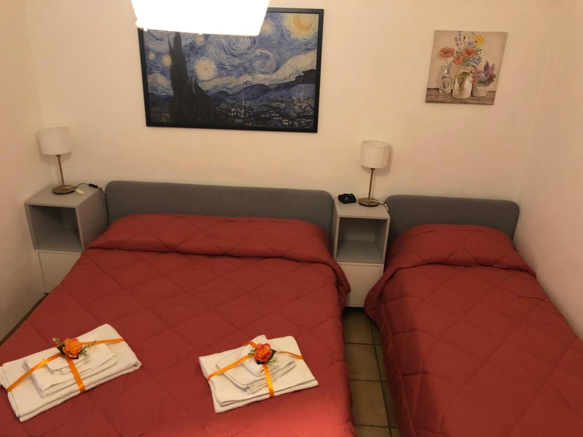 Bed and Breakfast La Finestra Di Umberto Vicino Al Centro Con Parcheggio Privato Витербо Экстерьер фото